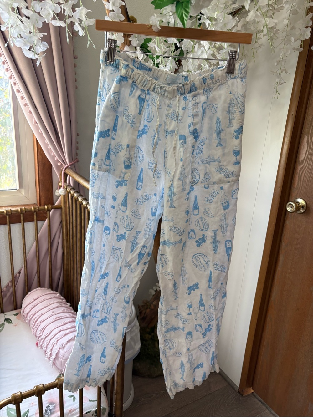 Cynthia Rowley White Lounge 100% Linen Pants with Light Blue Print
